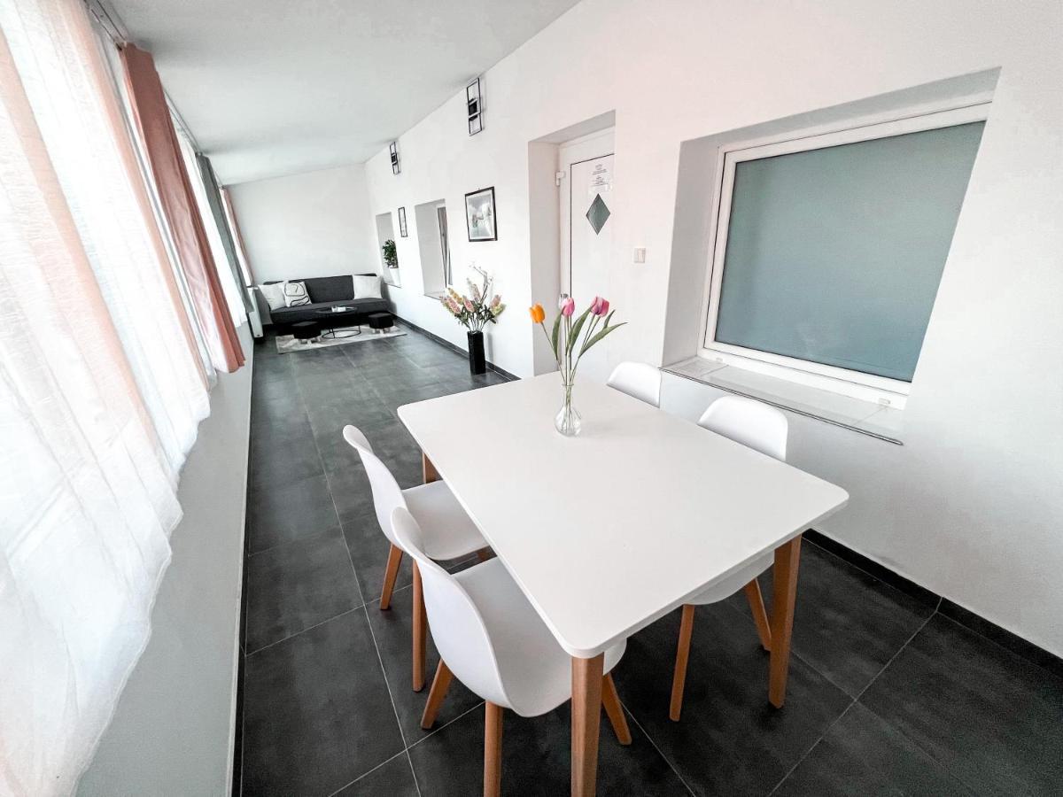 Williams Apartments Praga Exterior foto